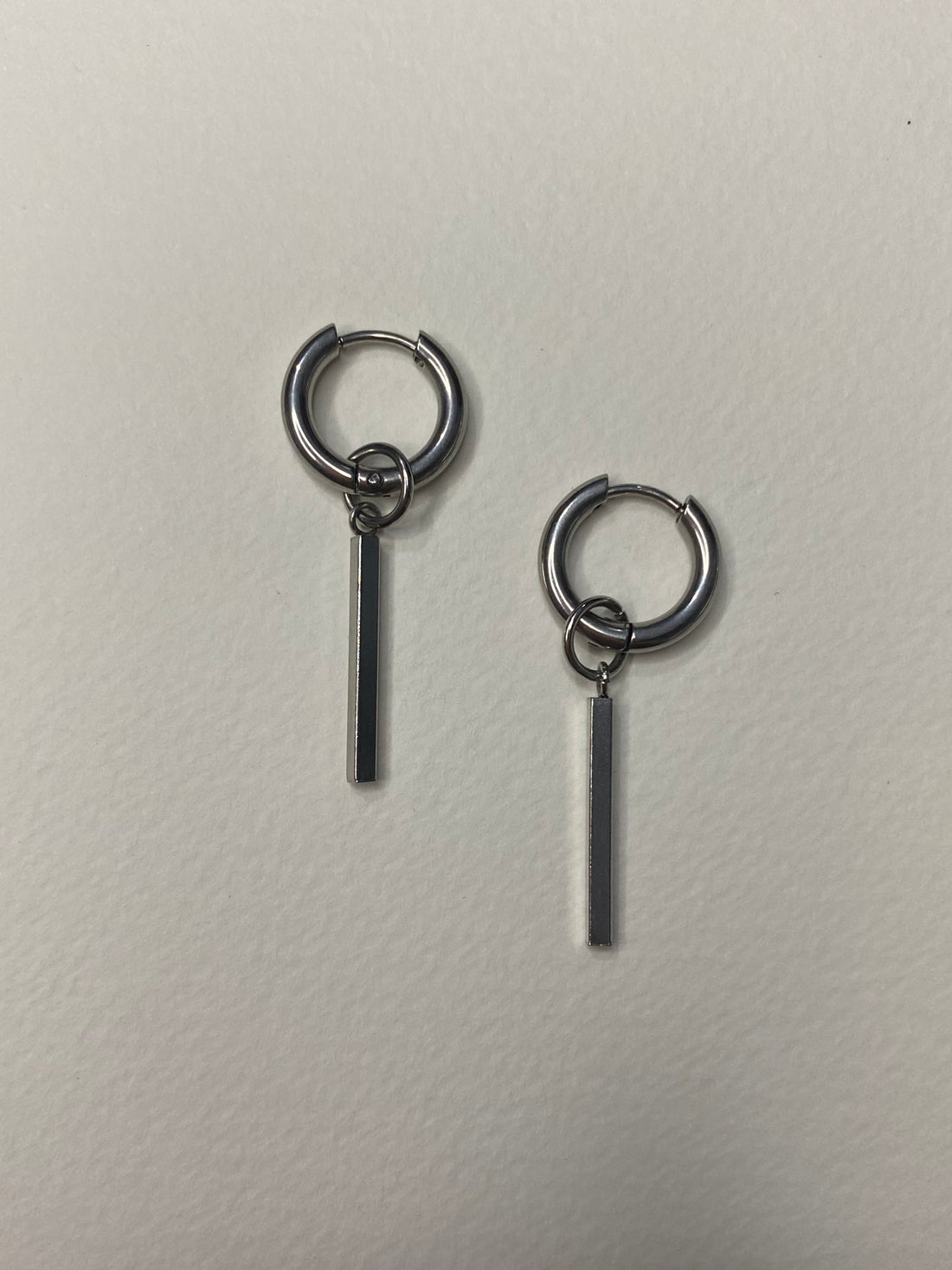 Bar earring